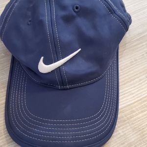 Nike men's baseball hat